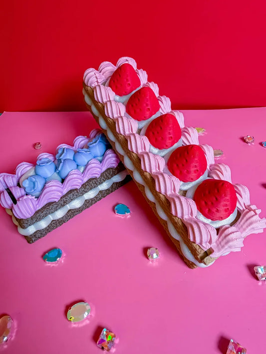 Berry Cake Pill Containers