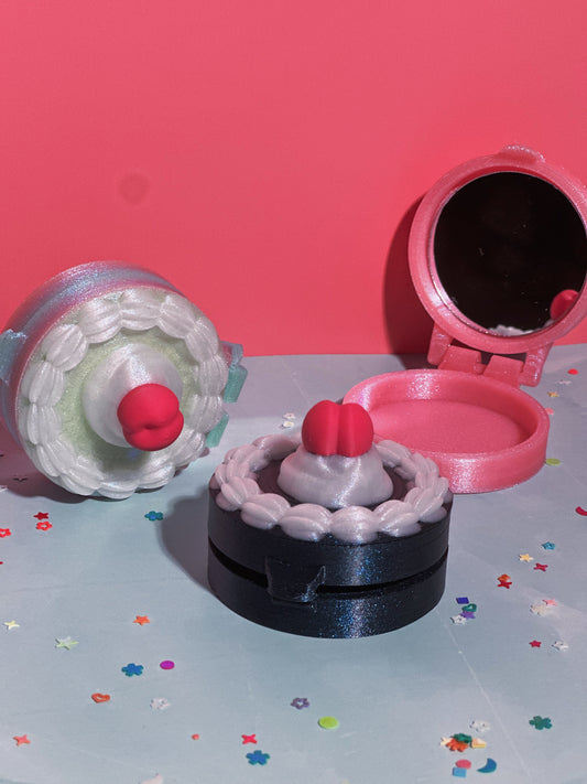 Compact Cake Mirror
