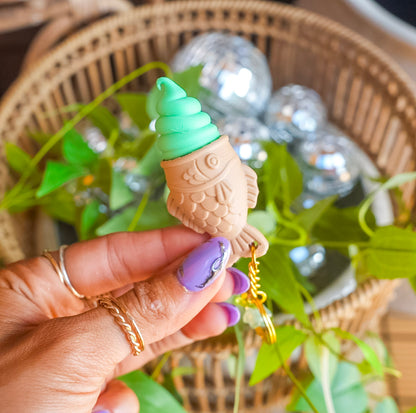 Taiyaki Icecream Clicker Keychain