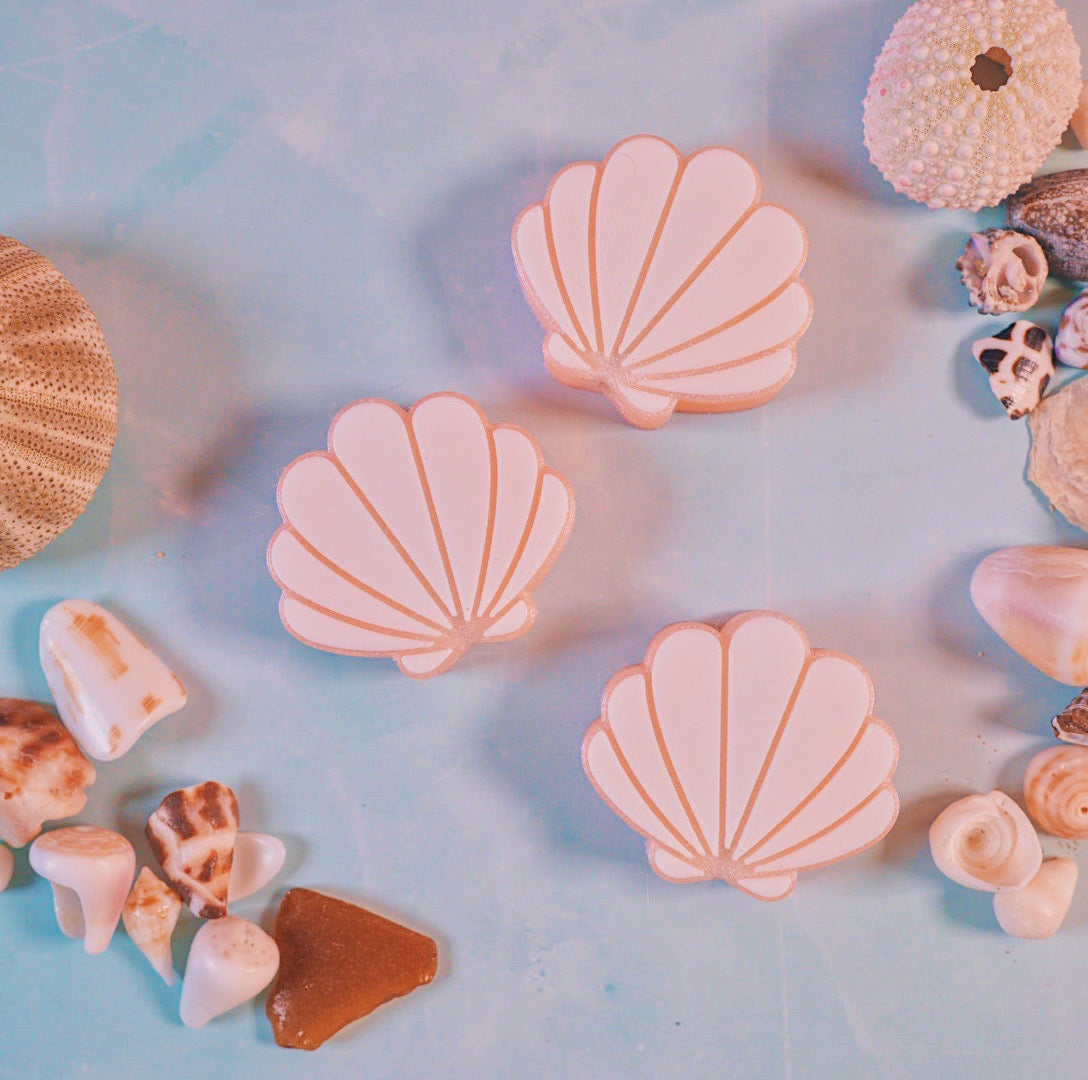SEASHELL STRAW TOPPER