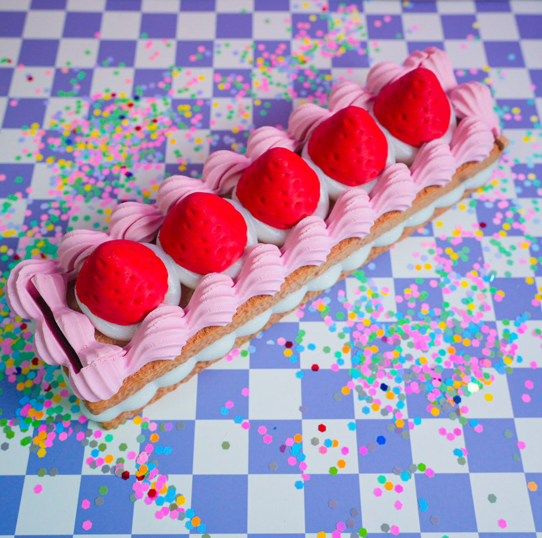 Berry Cake Pill Containers