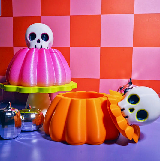 Skull Gelatin Container