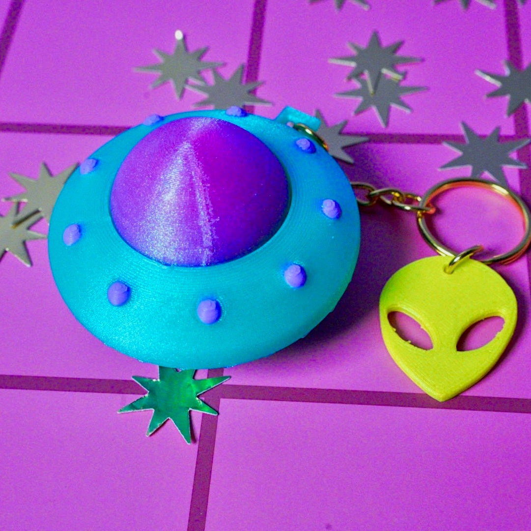 UFO CLICKER KEYCHAIN