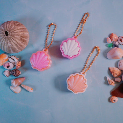SEASHELL CLICKER KEYCHAINS